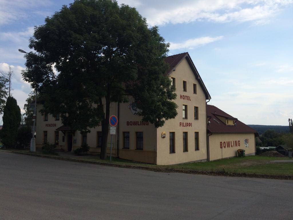 Hotel Filippi Zdirec nad Doubravkou Екстер'єр фото